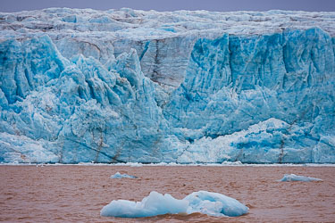 Isbreer - Noen opplevelser fra de mange isbreer på Svalbard